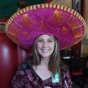 Meet your Posher, Alaka